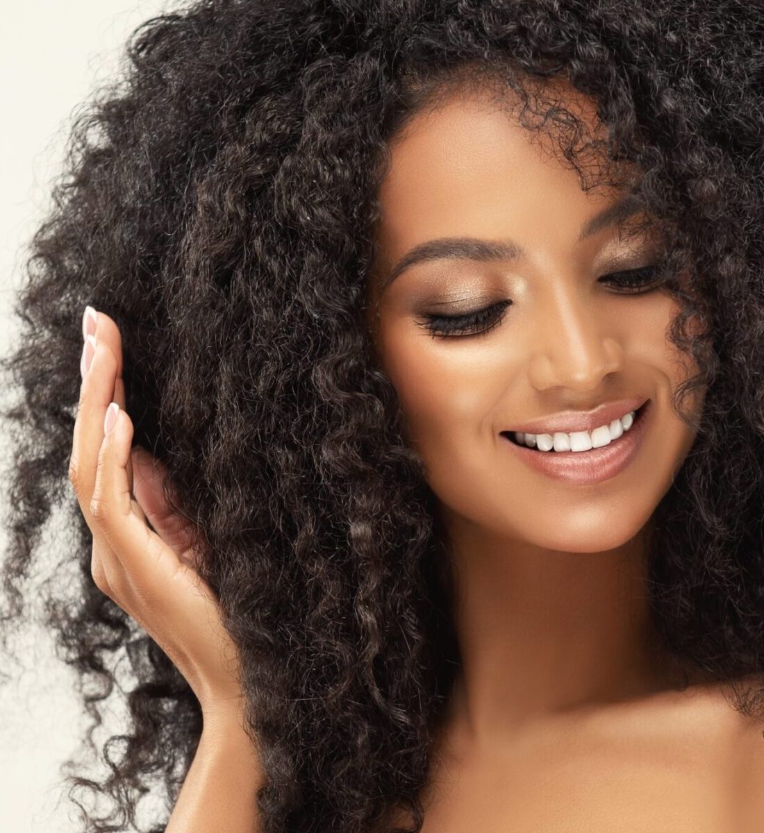 Beauty,Portrait,Of,African,American,Girl,With,Clean,Healthy,Skin